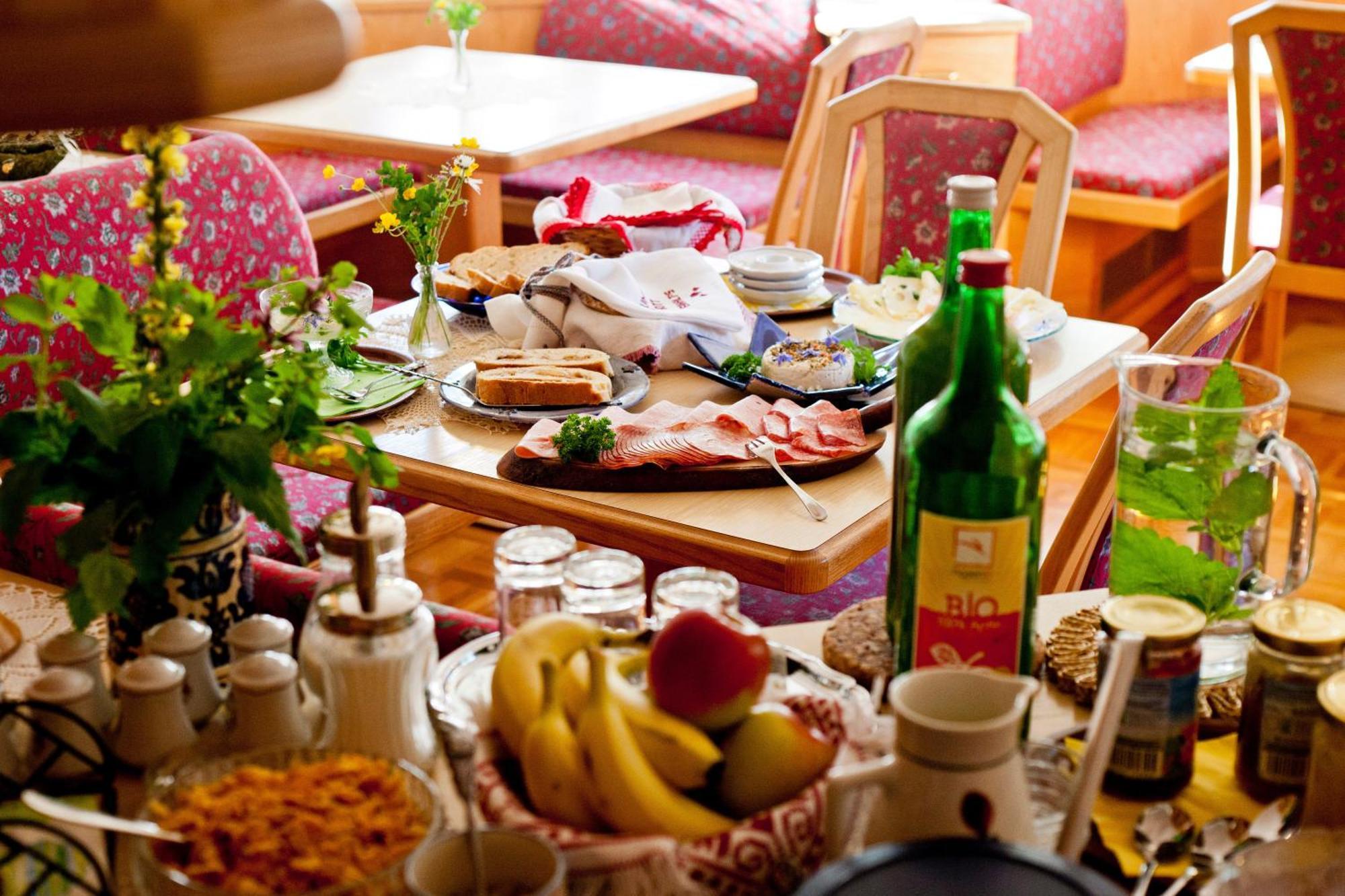 Bio-Bauernhof Grundlehnerhof Guest House Рамзау ам Дахщайн Екстериор снимка