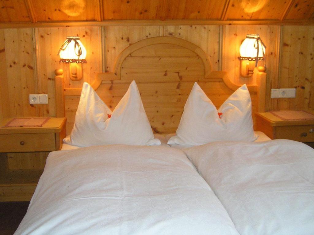 Bio-Bauernhof Grundlehnerhof Guest House Рамзау ам Дахщайн Стая снимка